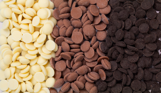 Drei Sorten belgische Trinkschokolade in Tropfenform