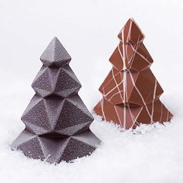 Luxuriöser Tannenbaum aus Zartbitterschokolade