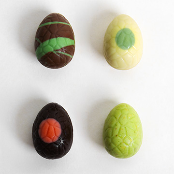 Schokoladenpralinen in Form von Ostereiern