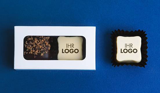 pralinki z personalizacja dla firm w pudełeczku z okienkiem