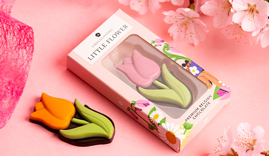 Dekorativ verpackte Schokoladen-Tulpe