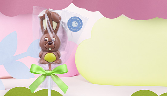 Osterhase aus Schokolade – gelb, in dekorativer Folie