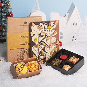 ein Jutesack gefüllt mit Pralinen