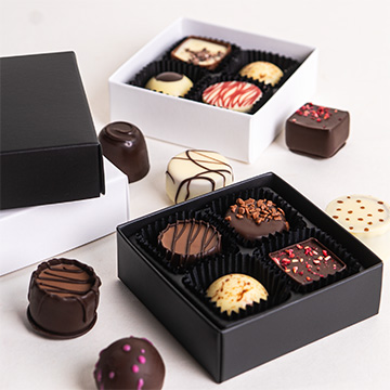 Schwarz-weißes Pralinenschachtelset